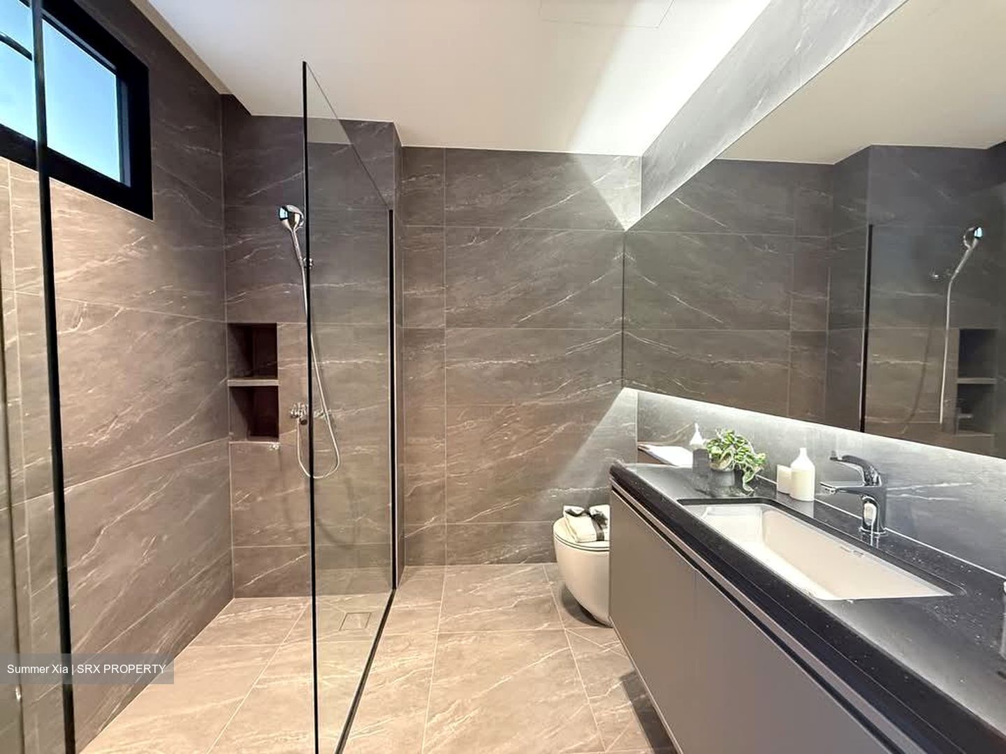 Sembawang Straits Estate (D27), Terrace #571392601